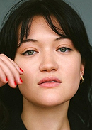 Isa Briones #F