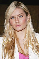 Elisha Cuthbert