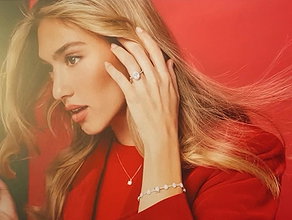 Olivia Karina pictures and photos