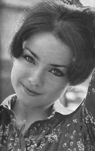 Éva Szerencsi