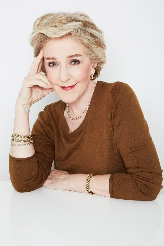 Patricia Hodge