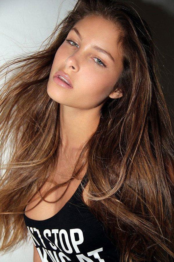 Bruna Loureiro Bruna Loureiro