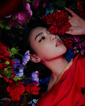 Ayaka Miyoshi pictures and photos