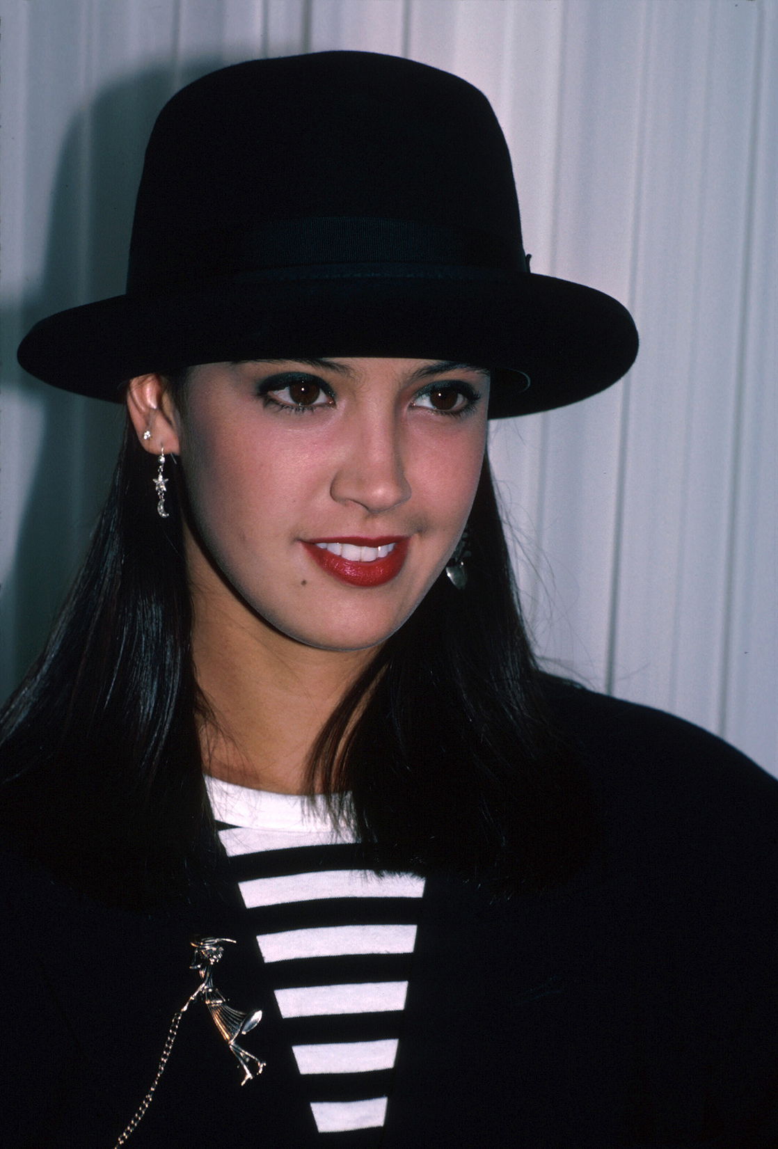 phoebe-cates