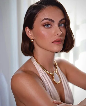 Camila Mendes