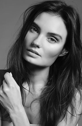 Tina Lezhe