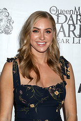 Jessica Sipos pictures and photos