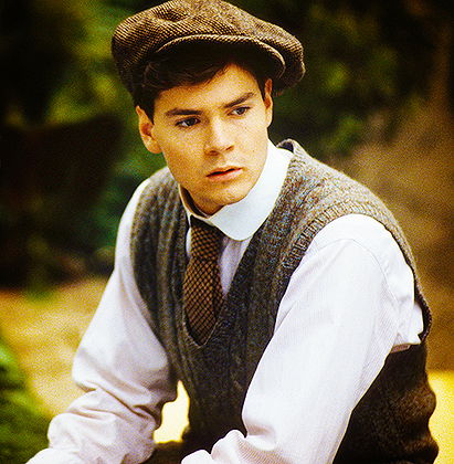 Gilbert Blythe (Jonathan Crombie)