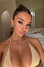 Mia Loehr