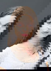 Gwen Jones pictures and photos