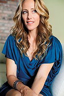Kim Raver