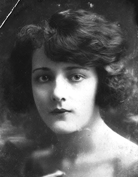 Zezé Leone