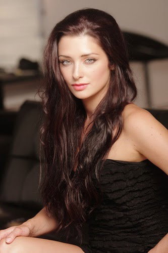 Elysia White