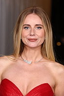 Justine Lupe