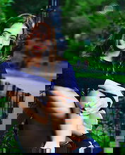 Laura Taylor pictures and photos