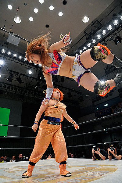 Io Shirai vs. Kaori Yoneyama (Stardom, 4th Anniversary Show, 01/18/15)