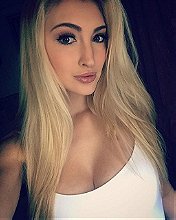 Which are some of the best modeling pictures of Anna Faith? - Quora