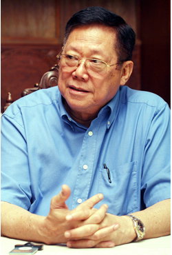 Butz Aquino