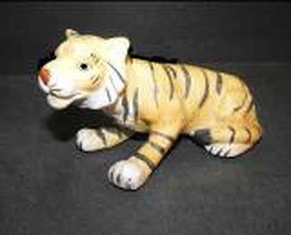 Tiger Figurine - Tiger crouching (Enesco)