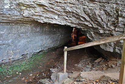Bell Witch Cave
