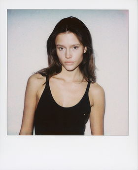 Ella Blach