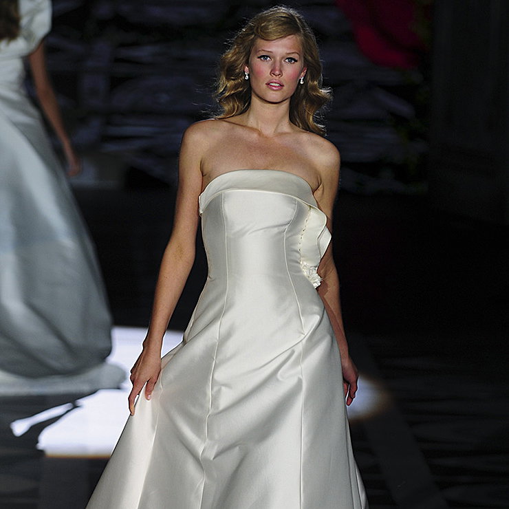 Toni Garrn Pronovias Wedding Dresses list