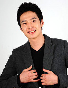 Ji-Hoo