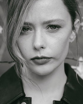 Suzanna Son