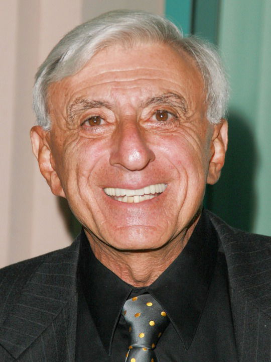 Next photo of Jamie Farr