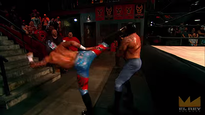 Fenix vs Mil Muertes (Lucha Underground, 3/4/15)