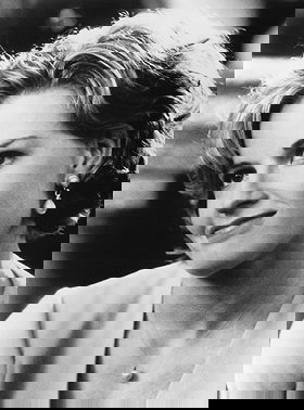 Elisabeth Shue Elisabeth Shue