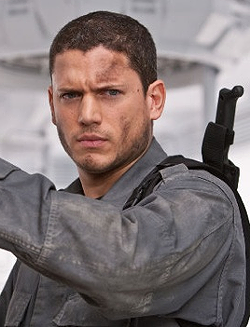 Chris Redfield (Wentworth Miller)