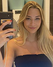 Delfine Stal pictures and photos