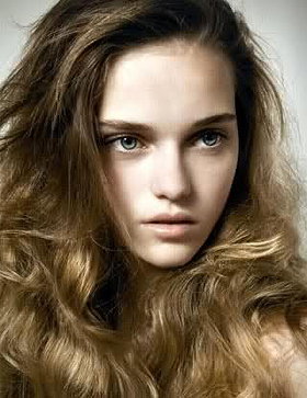 Claire de Jong