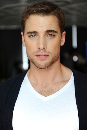 Dustin Milligan