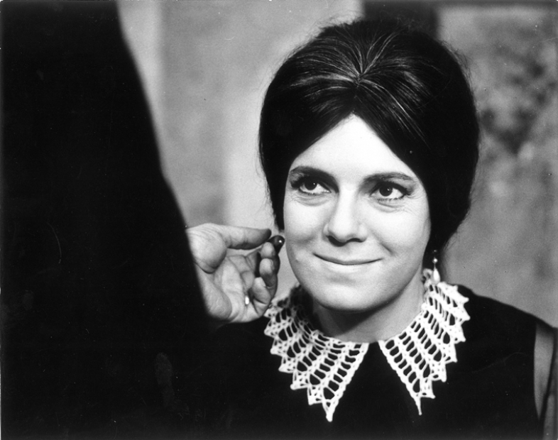 Vlasta Chramostová
