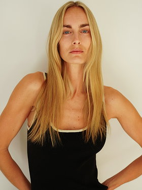 Ester Apelskog