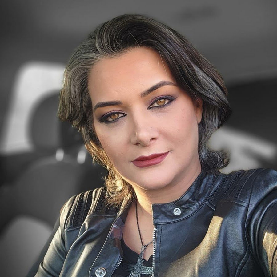 Aynaz Anni Cyrus