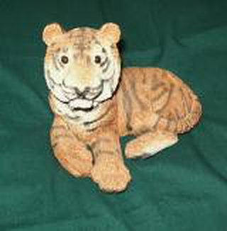Tiger Figurine - Tiger lounging (Stone Critters)