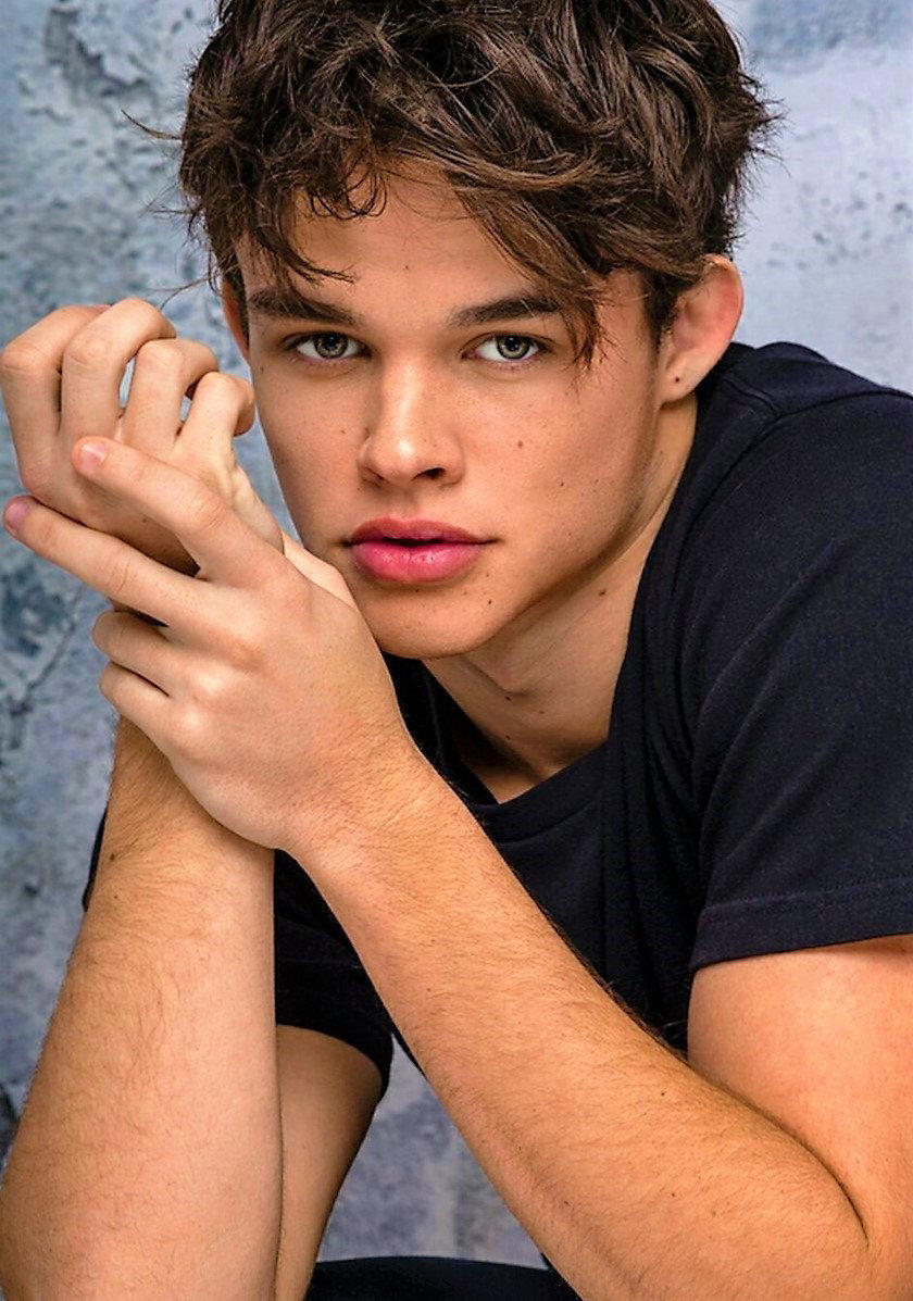 Curran Walters