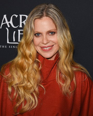 Kristin Bauer van Straten