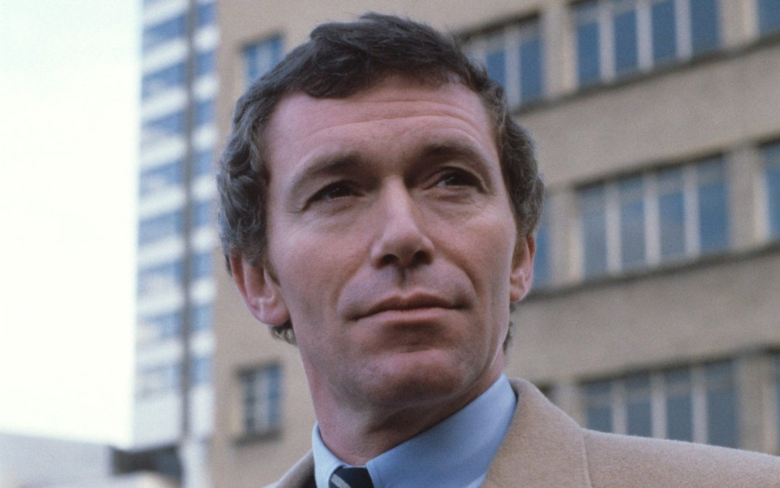Bernard Holley
