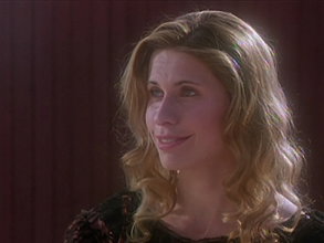 Elizabeth Kaitan pictures and photos