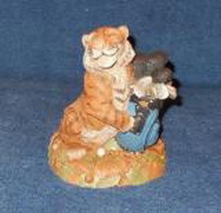 Tiger Figurine - Tiger with Golf Clubs (Cairn Studio / Tim Wolfe)