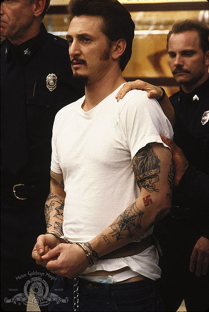 Matthew Poncelet (Sean Penn)