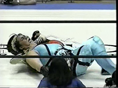 Aja Kong vs. Mariko Yoshida (1998/06/21)