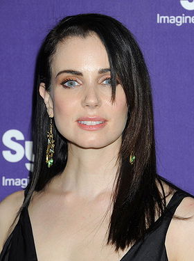 Mia Kirshner