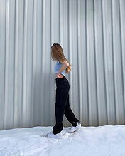 Julia Belza pictures and photos