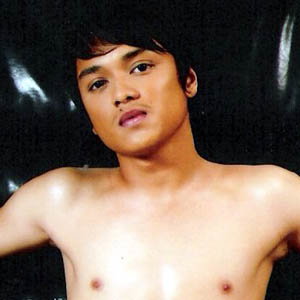 Kenjie Garcia