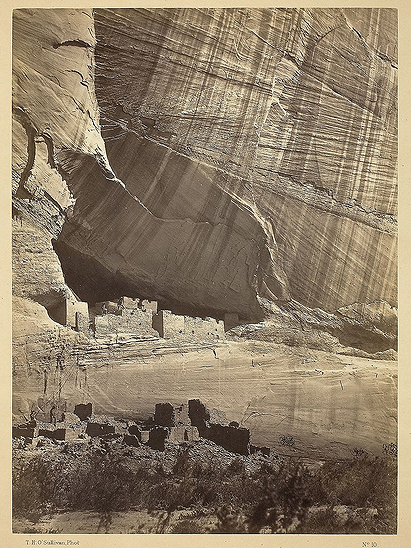 Ancient Ruins in the Canyon de Chelly